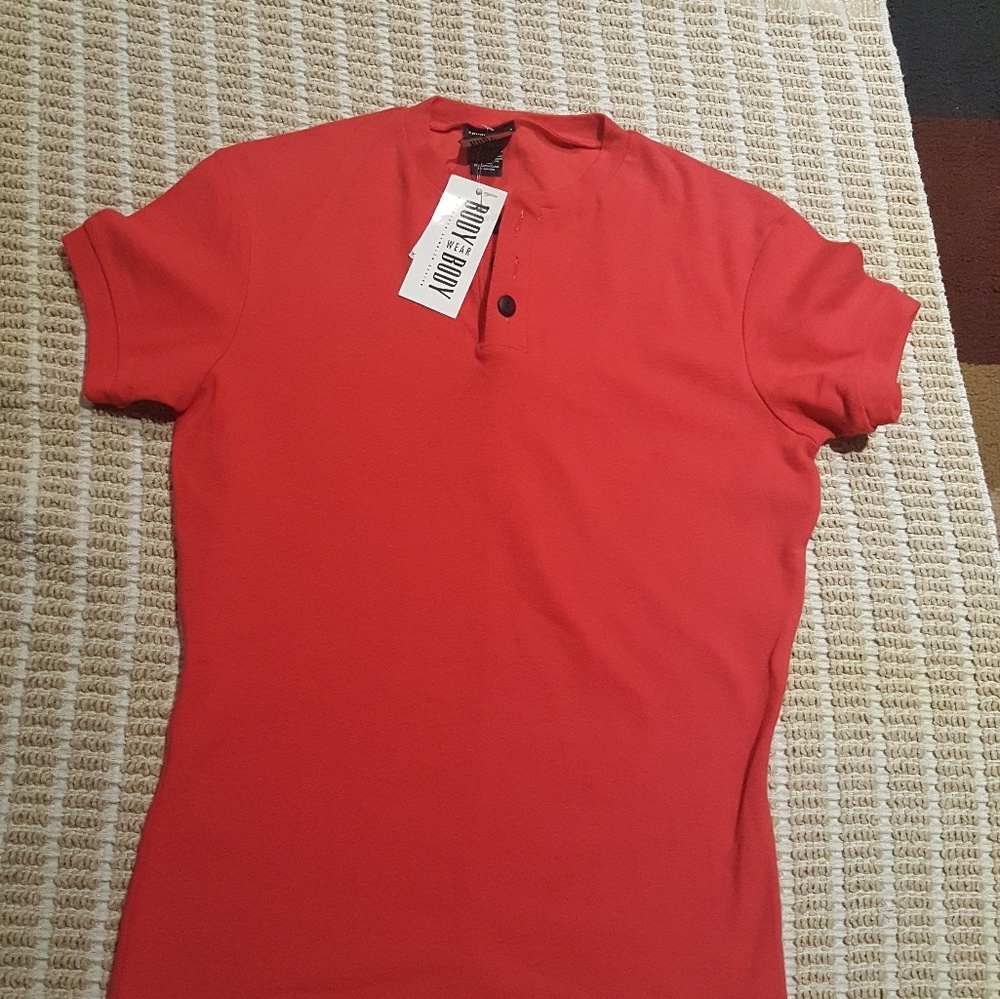 Nwt  TShirt